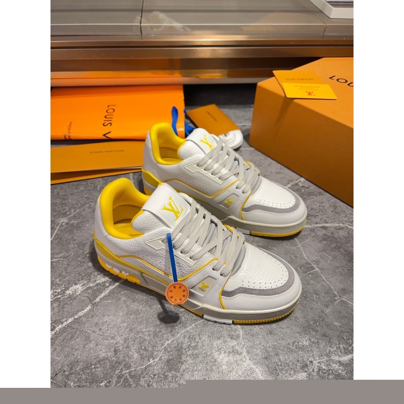 l**is V*t*n sneakers